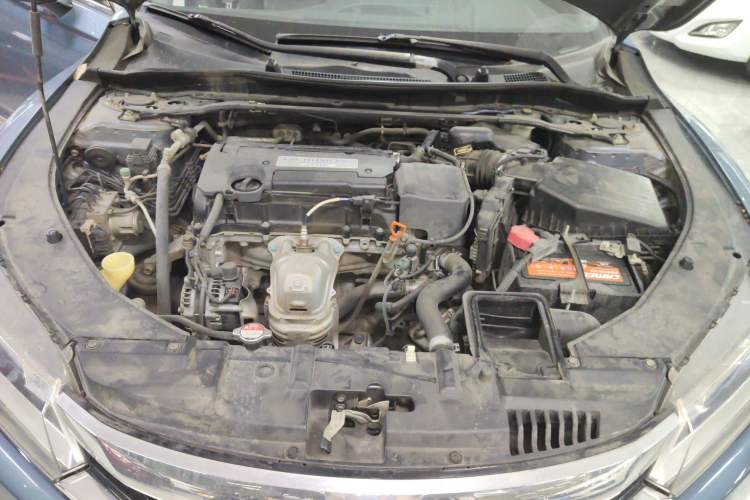 Used Honda Spirior 2015 2.4L Prestige Edition Engine Bay
