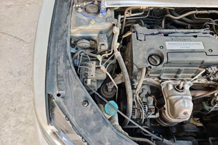 Used Honda Spirior 2015 2.4L Si Engine Bay Right