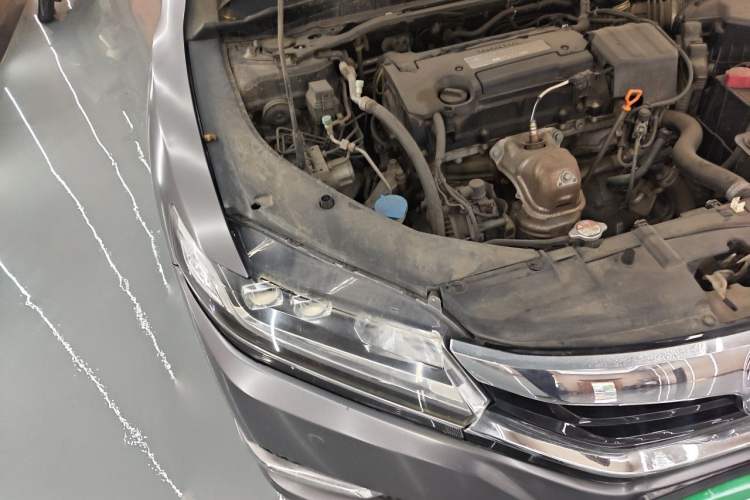 Used Honda Spirior 2015 2.4L Prestige Edition Engine Bay Right