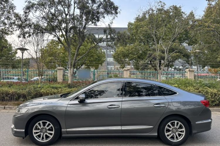 Used Honda Spirior 2015 2.0L Collector's Edition Exterior 5