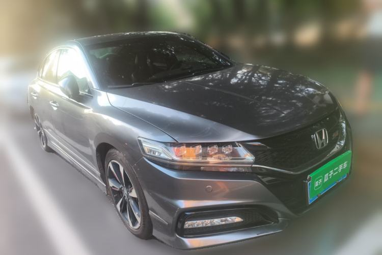Used Honda Spirior 2015 2.4L Si Front Right 45 Deg
