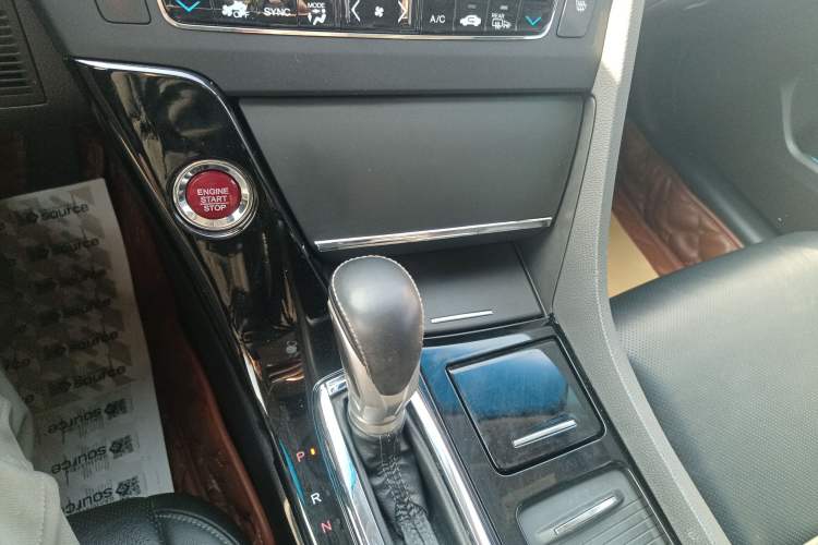 Used Honda Spirior 2015 2.0L Collector's Edition Gear Lever