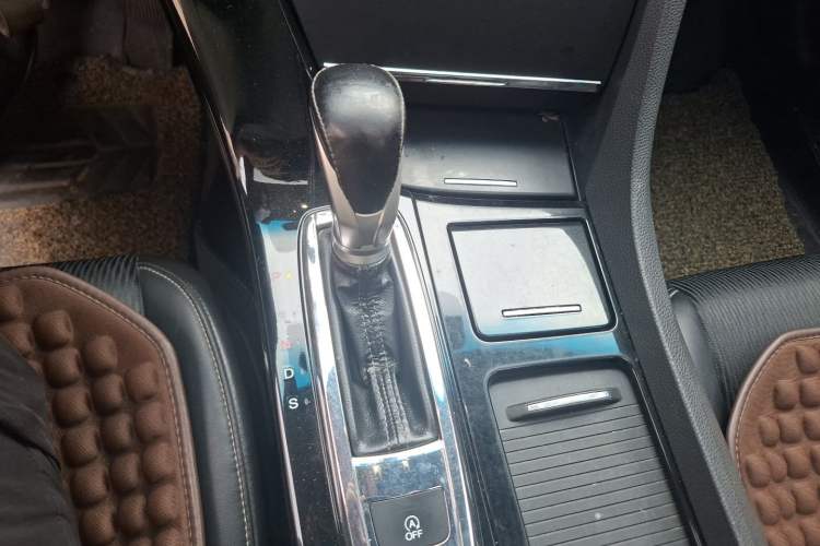 Used Honda Spirior 2015 2.0L Prestige Edition Gear Lever