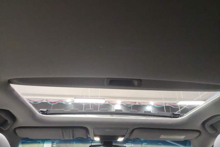 Used Honda Spirior 2015 2.4L Prestige Edition Headliner