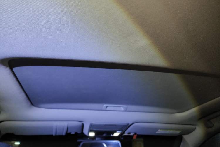 Used Honda Spirior 2015 2.4L Prestige Edition Headliner