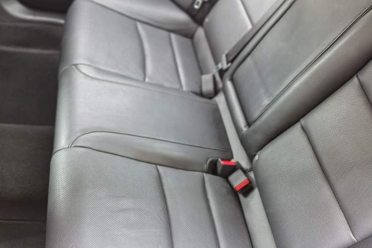 Used Honda Spirior 2015 2.4L Prestige Edition Interior 5