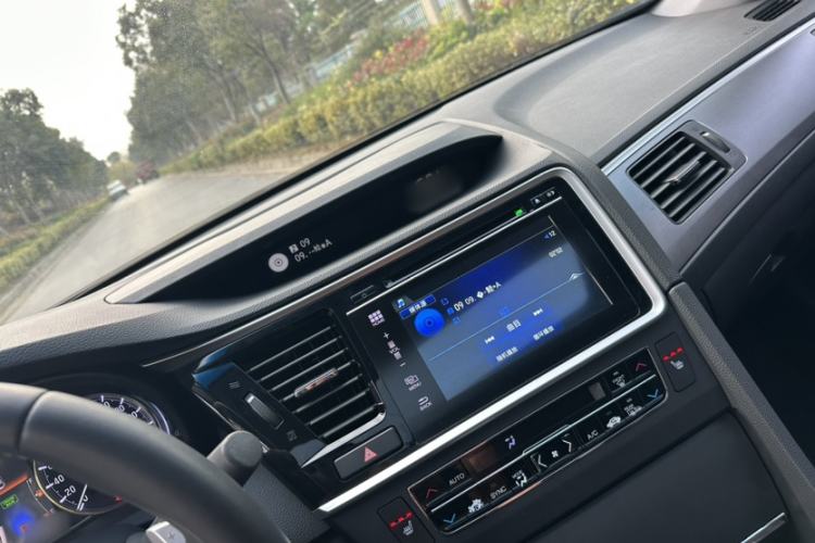 Used Honda Spirior 2015 2.0L Collector's Edition Interior 6