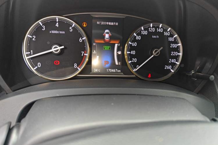 Used Honda Spirior 2015 2.4L Prestige Edition Odometer Close Up