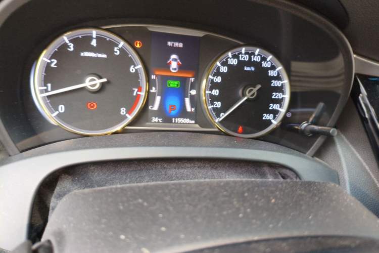 Used Honda Spirior 2015 2.4L Prestige Edition Odometer Close Up
