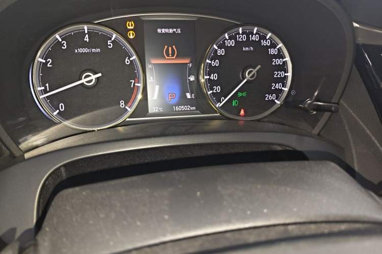 Used Honda Spirior 2015 2.4L Prestige Edition Odometer Close Up