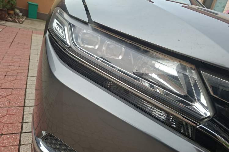 Used Honda Spirior 2015 2.0L Prestige Edition Right Front Headlight