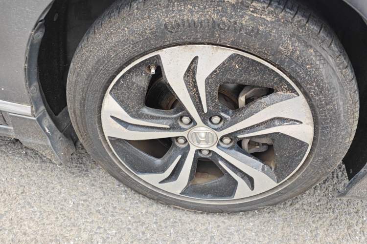 Used Honda Spirior 2015 2.4L Prestige Edition Right Front Wheel Hub