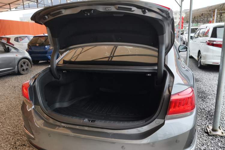 Used Honda Spirior 2015 2.4L Prestige Edition Trunk