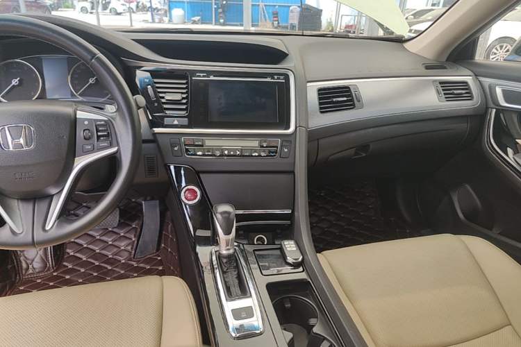 Used Honda Spirior 2015 2.4L Prestige Edition Audio And AC Panel