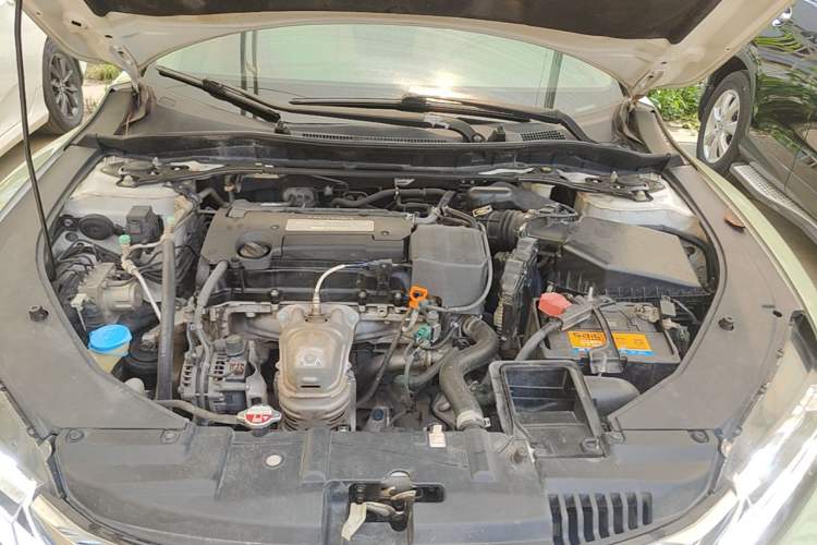 Used Honda Spirior 2015 2.4L Prestige Edition Engine Bay