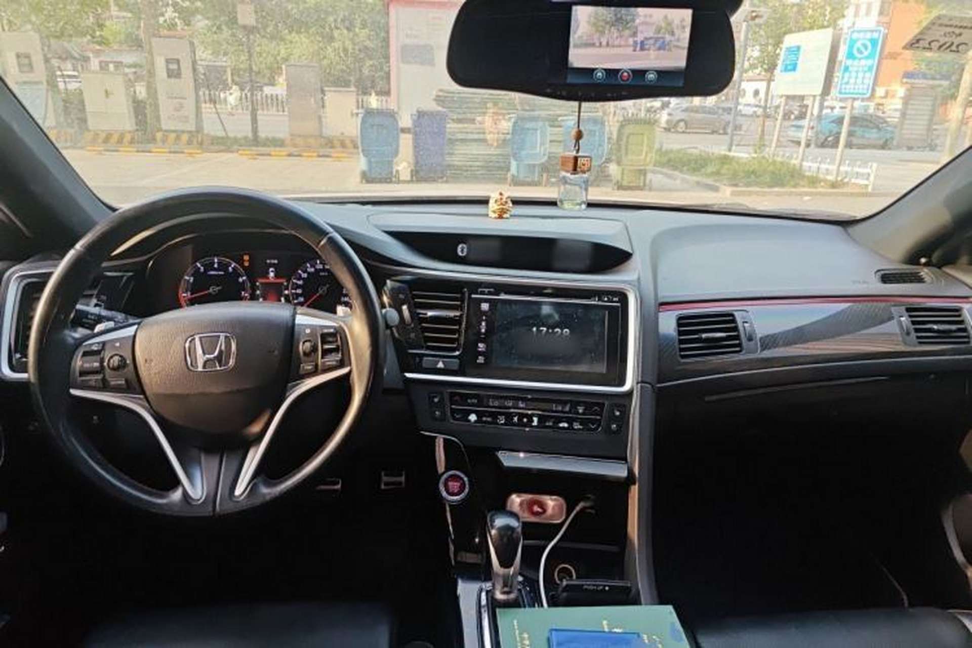 Used Honda Spirior 2015 2.4L Si Center Console