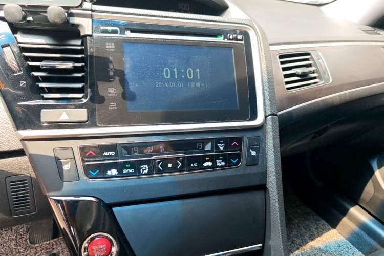 Used Honda Spirior 2015 2.0L Collector's Edition Audio And AC Panel