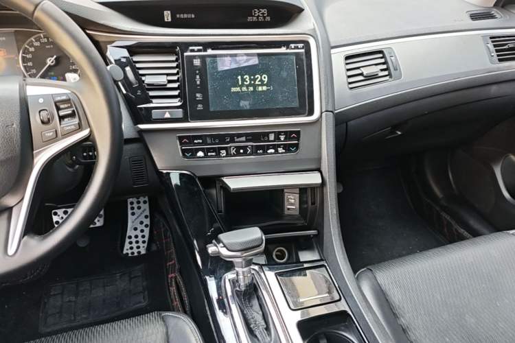 Used Honda Spirior 2015 2.0L Prestige Edition Audio And AC Panel