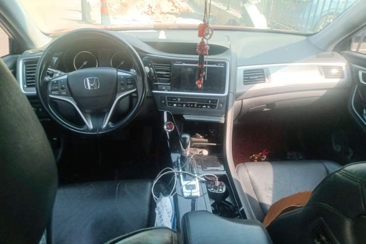 Used Honda Spirior 2015 2.0L Collector's Edition Center Console