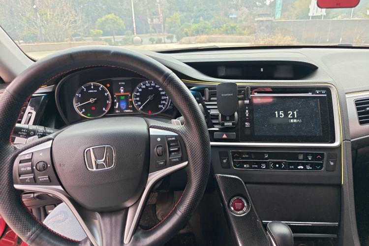 Used Honda Spirior 2015 2.4L Prestige Edition Center Console