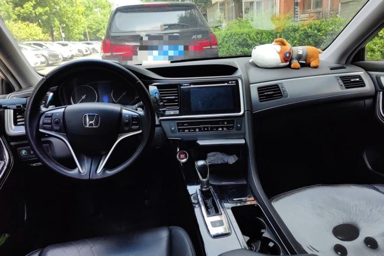 Used Honda Spirior 2015 2.4L Prestige Edition Center Console