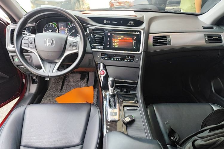Used Honda Spirior 2015 2.4L Prestige Edition Center Console