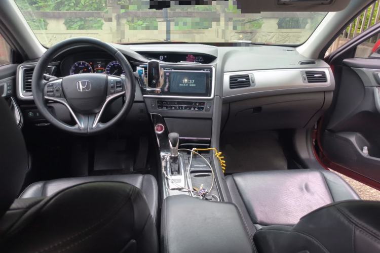 Used Honda Spirior 2015 2.0L Collector's Edition Center Console