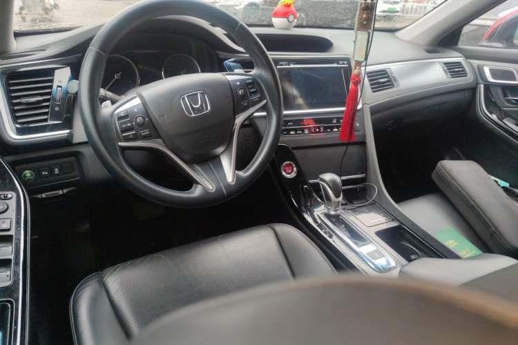 Used Honda Spirior 2015 2.4L Prestige Edition Center Console