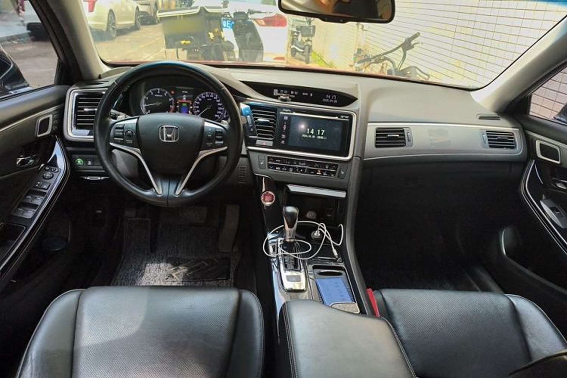 Used Honda Spirior 2015 2.0L Collector's Edition Center Console