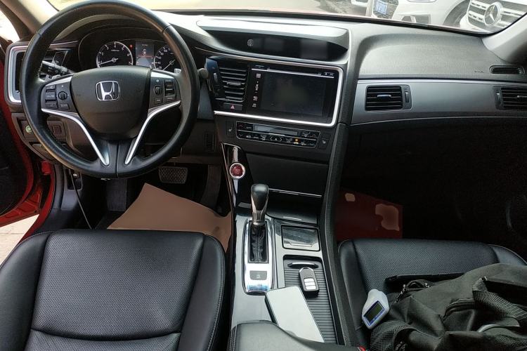Used Honda Spirior 2015 2.0L Collector's Edition Center Console