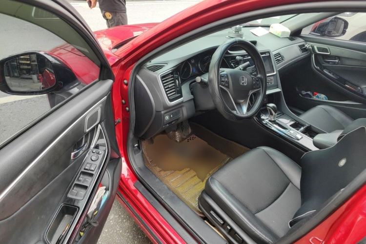 Used Honda Spirior 2015 2.0L Prestige Edition Driver Seat