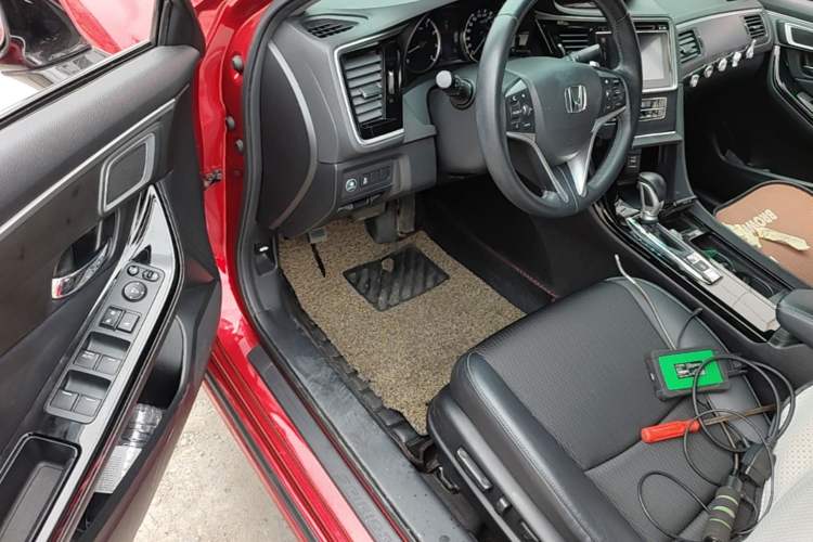 Used Honda Spirior 2015 2.0L Prestige Edition Driver Seat