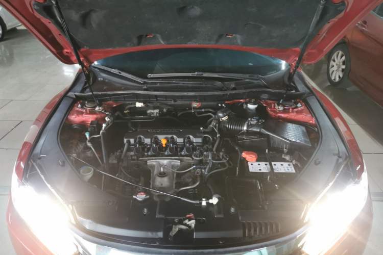 Used Honda Spirior 2015 2.0L Prestige Edition Engine Bay