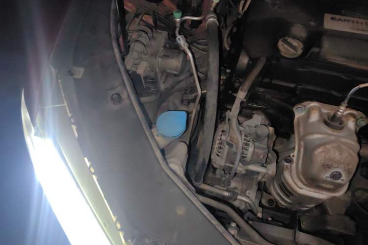 Used Honda Spirior 2015 2.4L Si Engine Bay Right