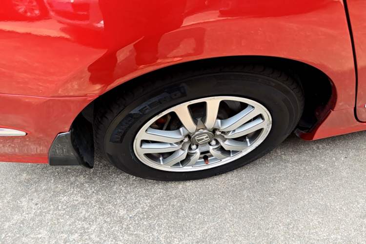 Used Honda Spirior 2015 2.0L Collector's Edition Exterior 5