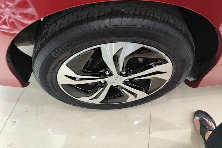 Used Honda Spirior 2015 2.4L Prestige Edition Exterior 5
