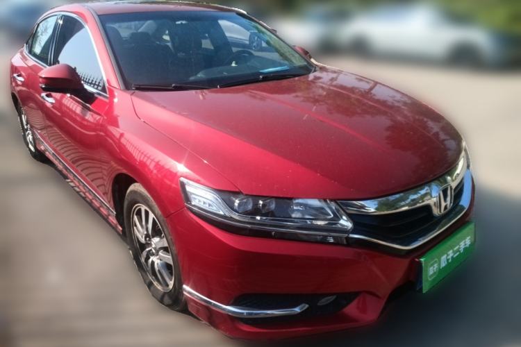 Used Honda Spirior 2015 2.0L Collector's Edition Front Right 45 Deg
