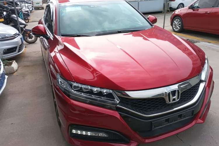 Used Honda Spirior 2015 2.4L Si Front Right 45 Deg