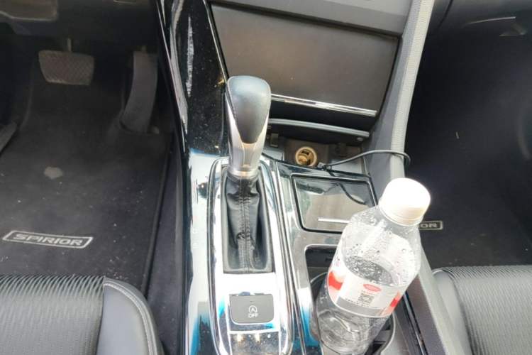 Used Honda Spirior 2015 2.0L Prestige Edition Gear Lever