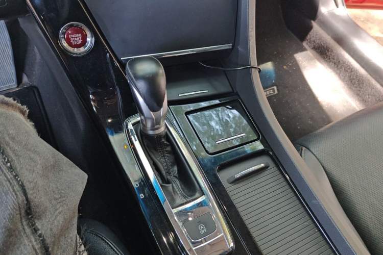 Used Honda Spirior 2015 2.0L Collector's Edition Gear Lever