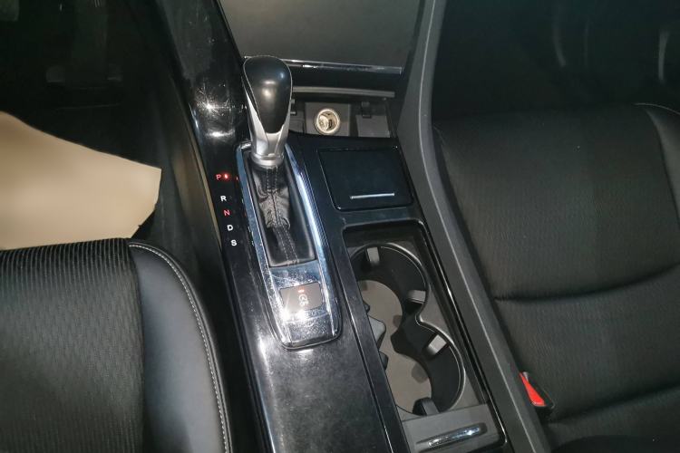Used Honda Spirior 2015 2.0L Prestige Edition Gear Lever