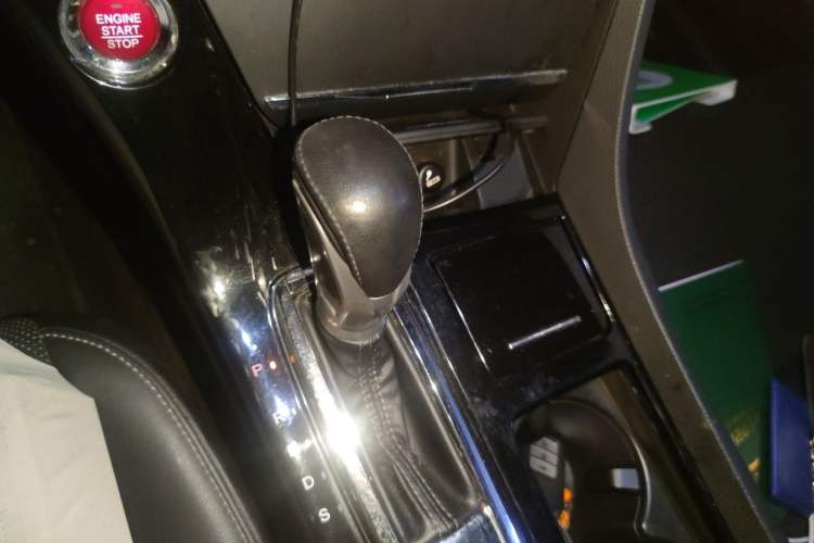 Used Honda Spirior 2015 2.4L Prestige Edition Gear Lever
