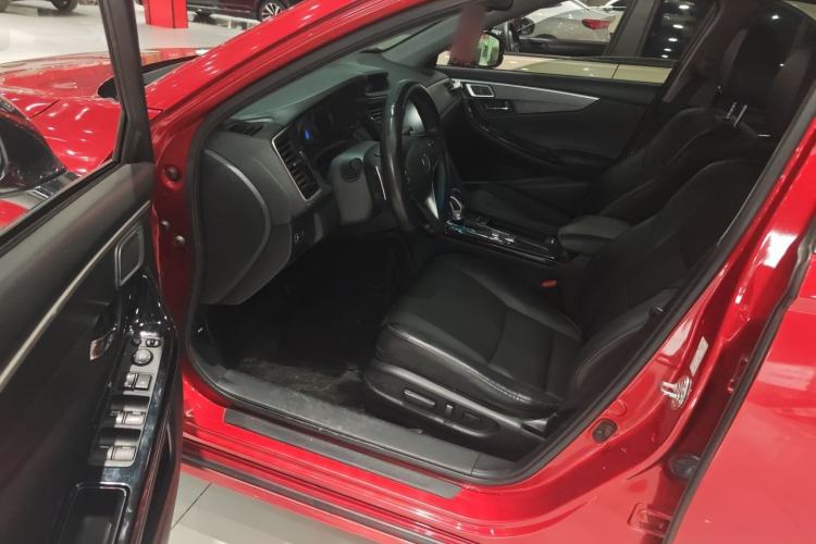 Used Honda Spirior 2015 2.0L Prestige Edition Interior 1