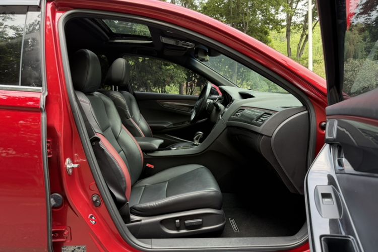 Used Honda Spirior 2015 2.4L Si Interior 12