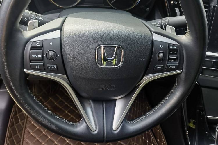 Used Honda Spirior 2015 2.0L Prestige Edition Interior 2