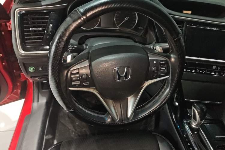 Used Honda Spirior 2015 2.0L Prestige Edition Interior 3