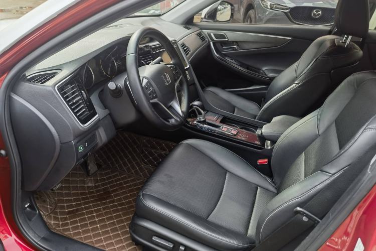 Used Honda Spirior 2015 2.0L Prestige Edition Interior 4
