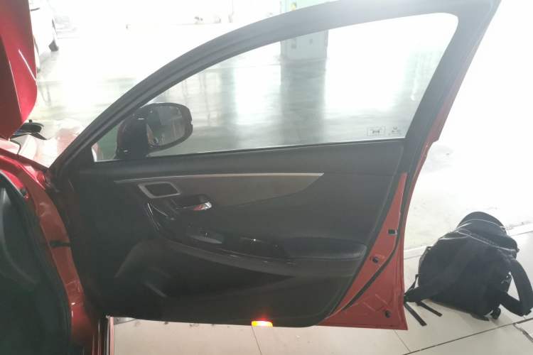 Used Honda Spirior 2015 2.0L Prestige Edition Interior 5