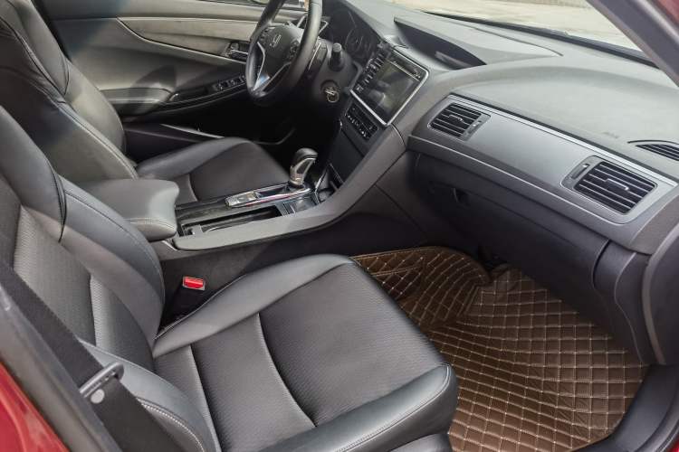 Used Honda Spirior 2015 2.0L Prestige Edition Interior 6