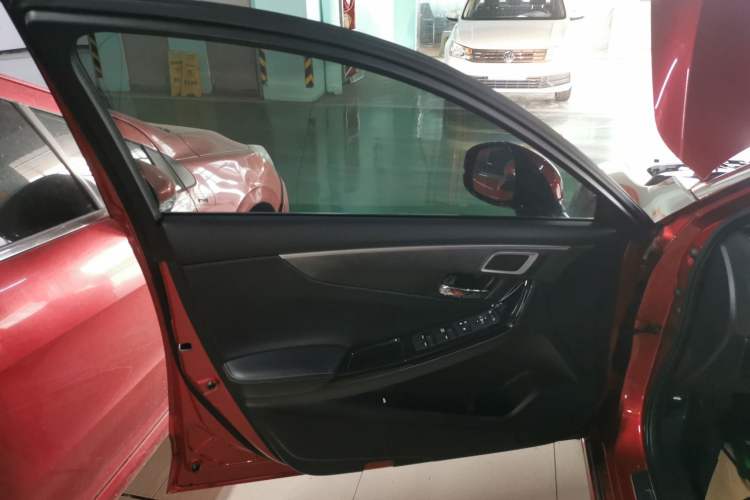Used Honda Spirior 2015 2.0L Prestige Edition Interior 7